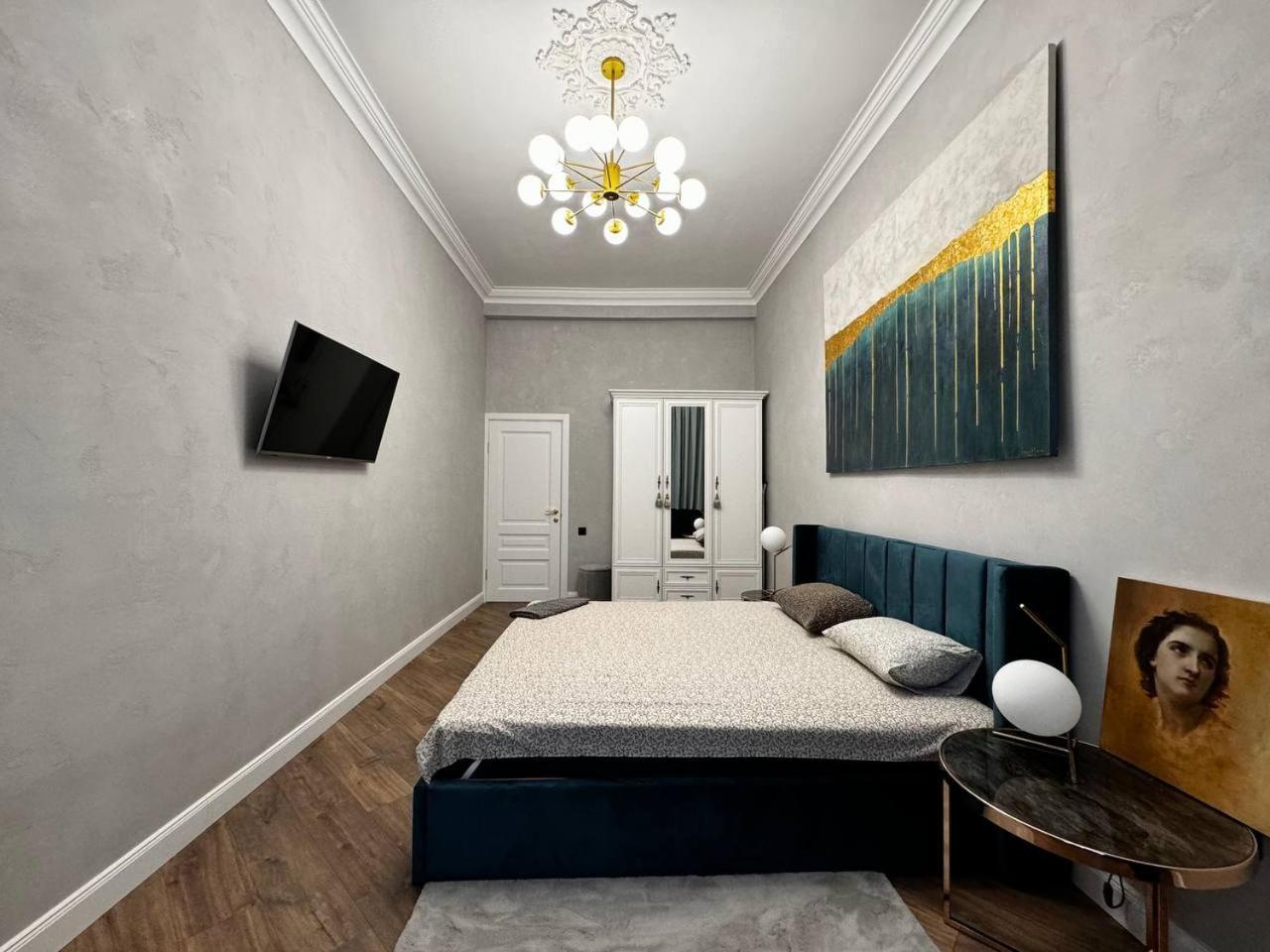 Deribasivska 10 Luxury Apartment Odesa Exterior photo